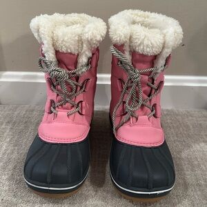 Cat & Jack Girls’ Snow Boots